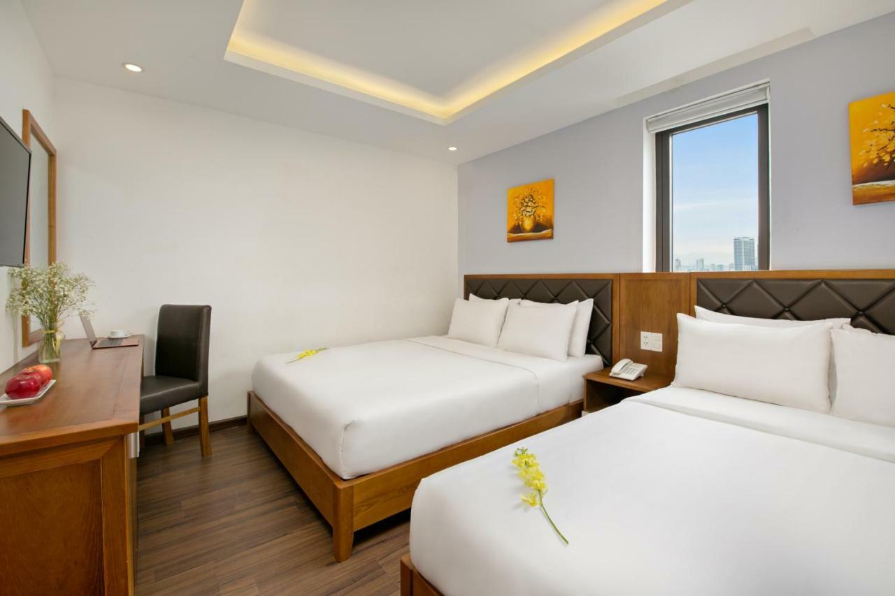La Beach Hotel Дананг Екстер'єр фото
